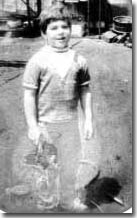 Young Ara at the shop